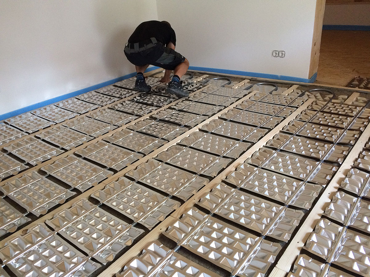 1788_img1_b.jpg (338 KB)