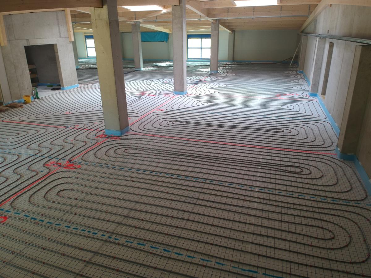 1800_img1_b.jpg (182 KB)